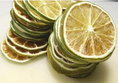 لیمو خشک گزینه ای ایده آل برای افزودن به نوشیدنی ها